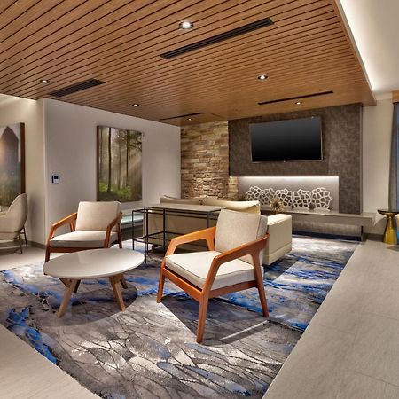 Walker Fairfield By Marriott Inn & Suites Grand Rapids North מראה חיצוני תמונה