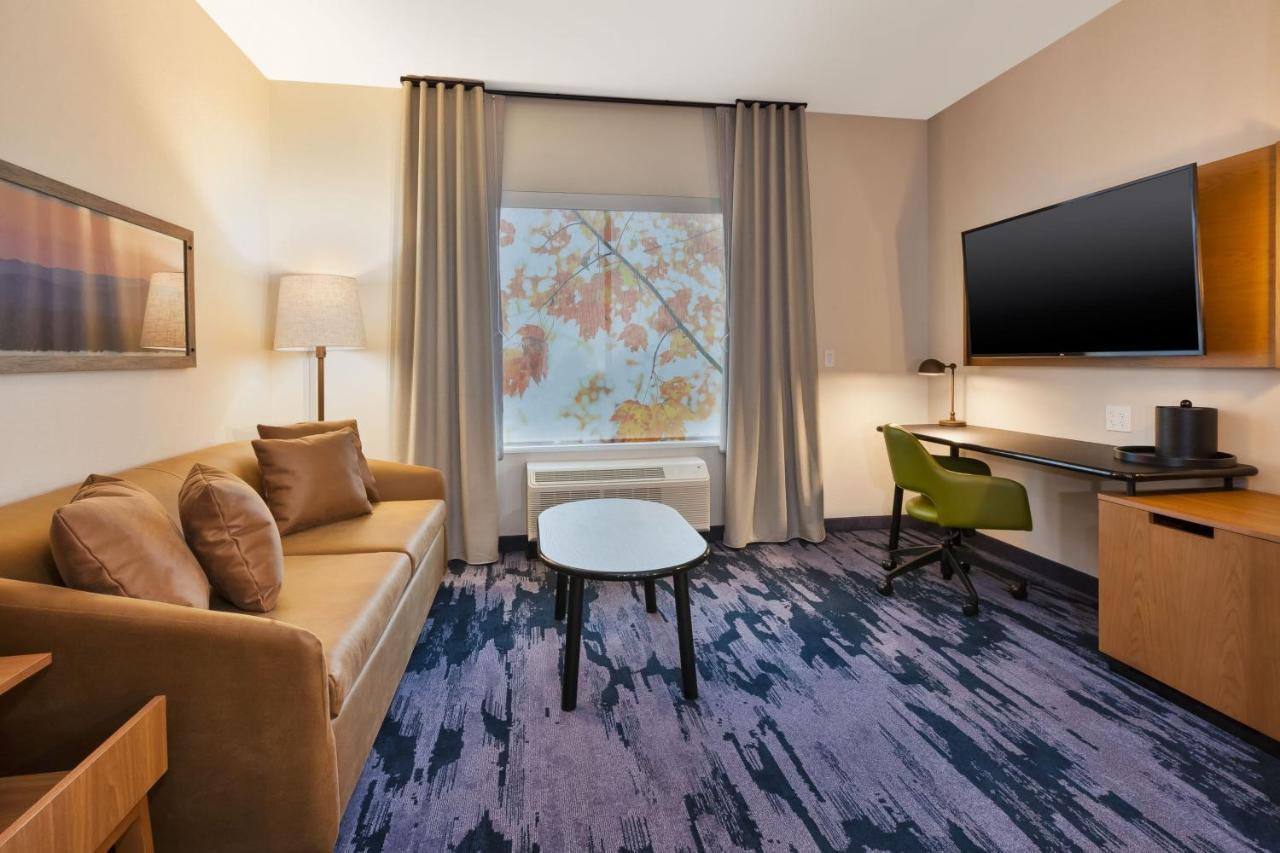 Walker Fairfield By Marriott Inn & Suites Grand Rapids North מראה חיצוני תמונה