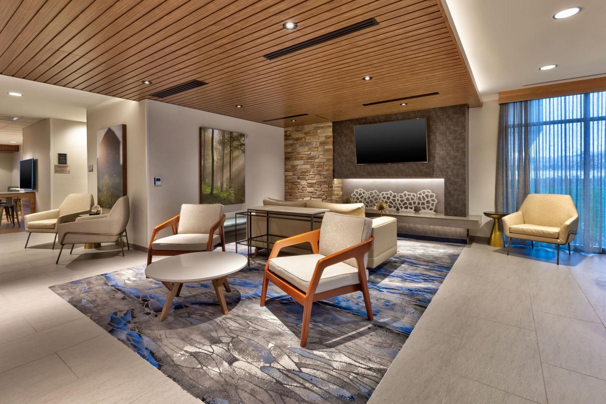 Walker Fairfield By Marriott Inn & Suites Grand Rapids North מראה חיצוני תמונה